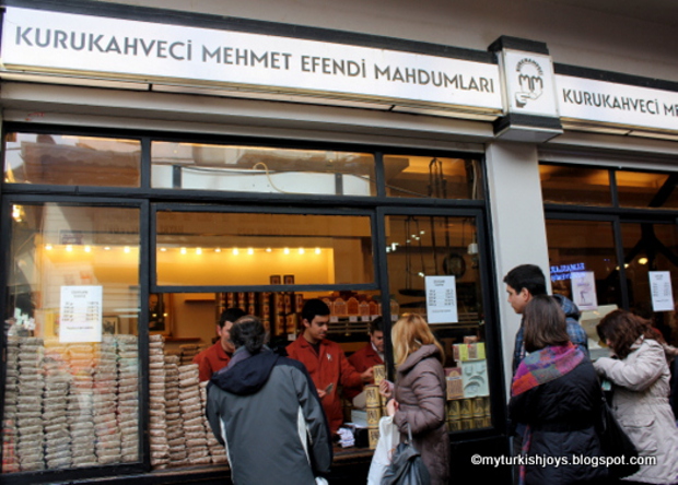 Customers waiting in line at Kurukahveci Mehmet Efendi Istanbul 2013