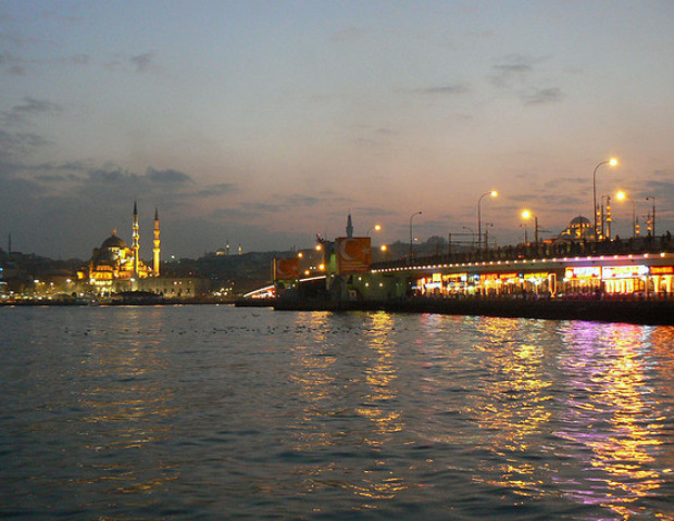 340117663_f4eafbed45_z