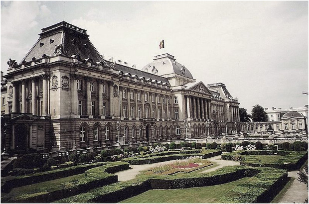 flust.gr-ιστορία