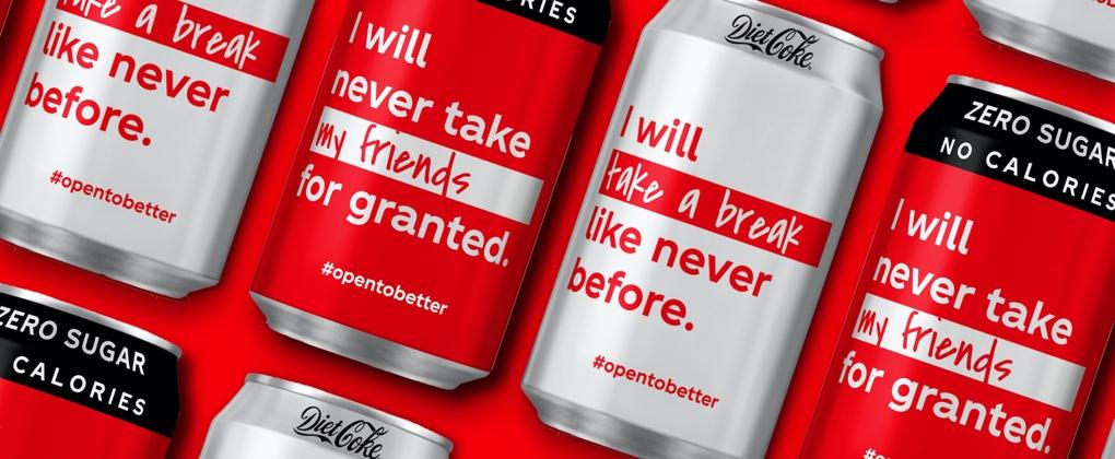 Η Coca-Cola αφαιρεί το λογότυπο της και δίνει χώρο στους θαυμαστές της
