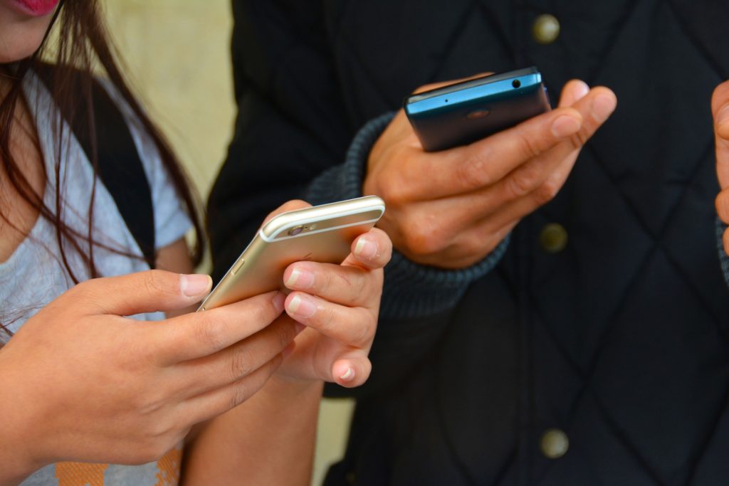 Κυβερνοαπάτη smishing: Τι να προσέχετε στα sms
