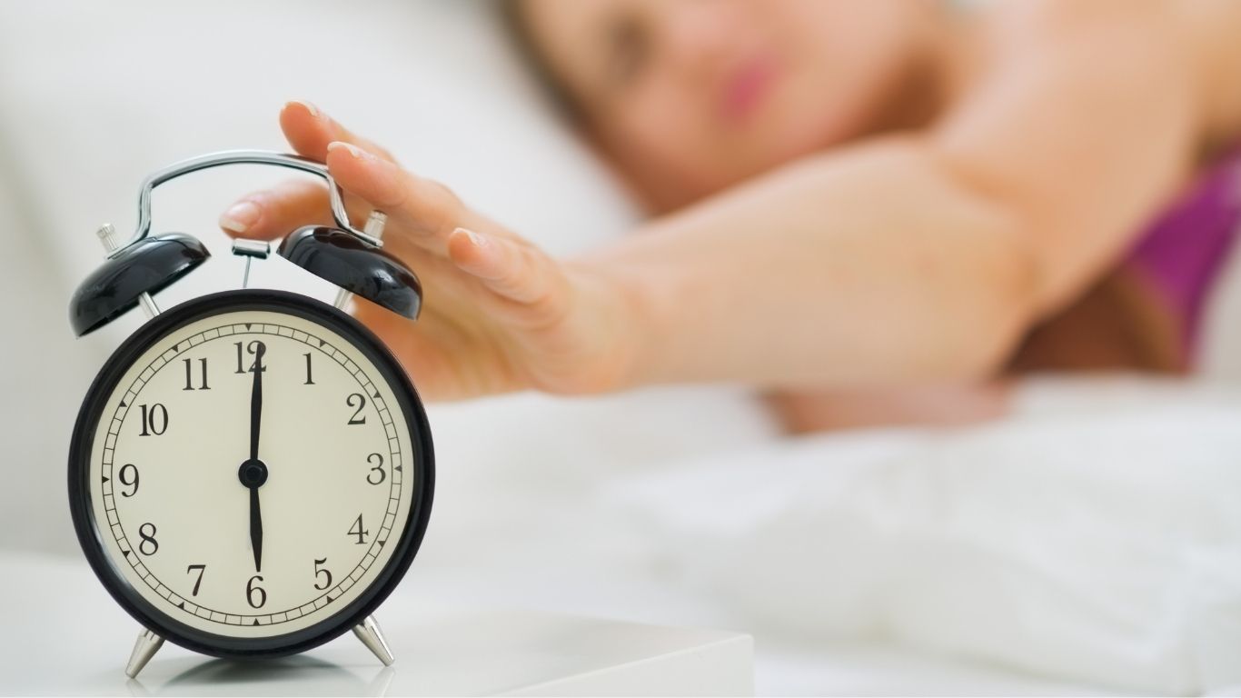 Πρωινό ξύπνημα: Συνήθεια επιτυχίας ή απλώς ένας μύθος;